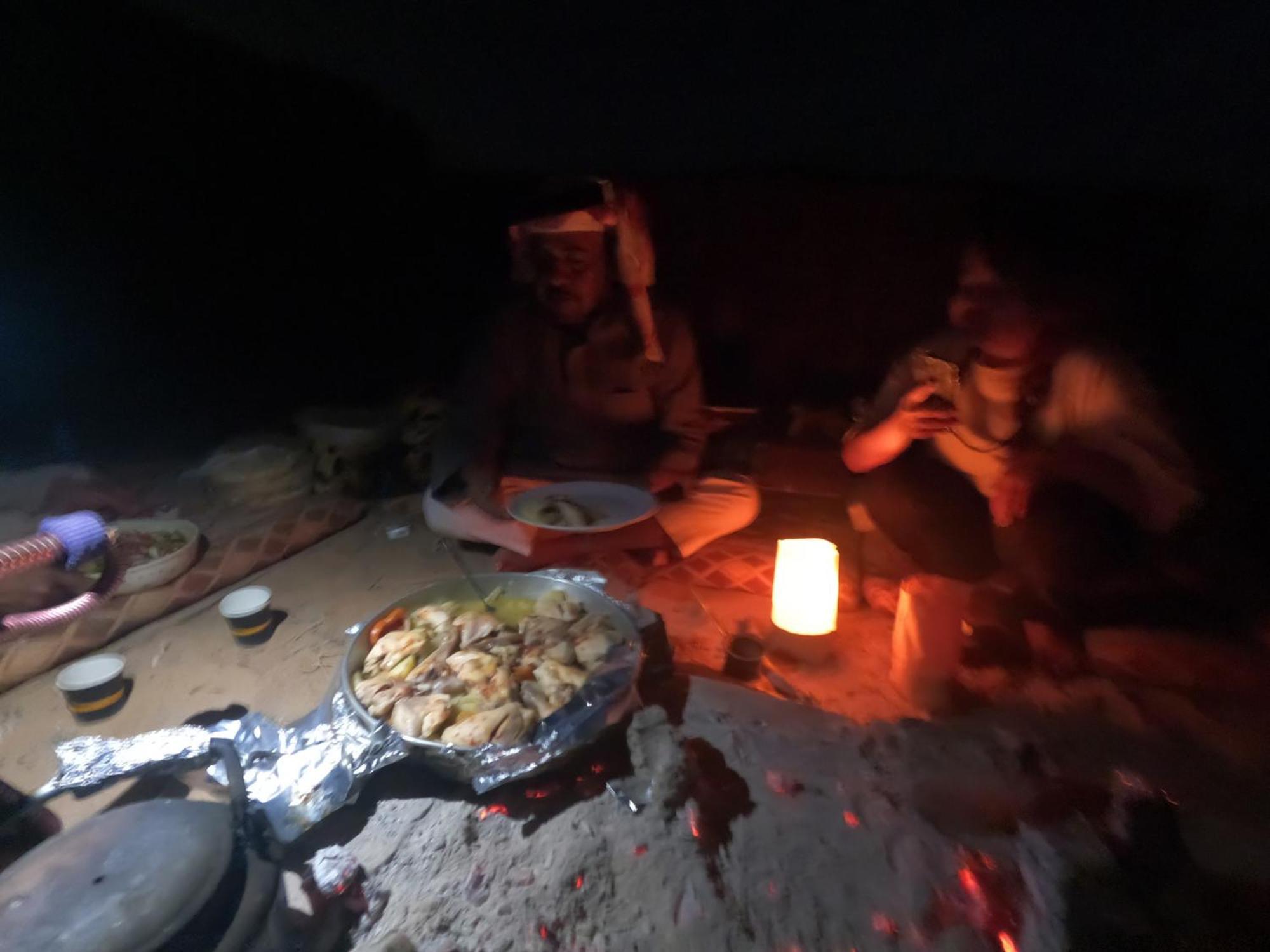 Hotel Stargazing camp&Tours Wadi Rum Esterno foto