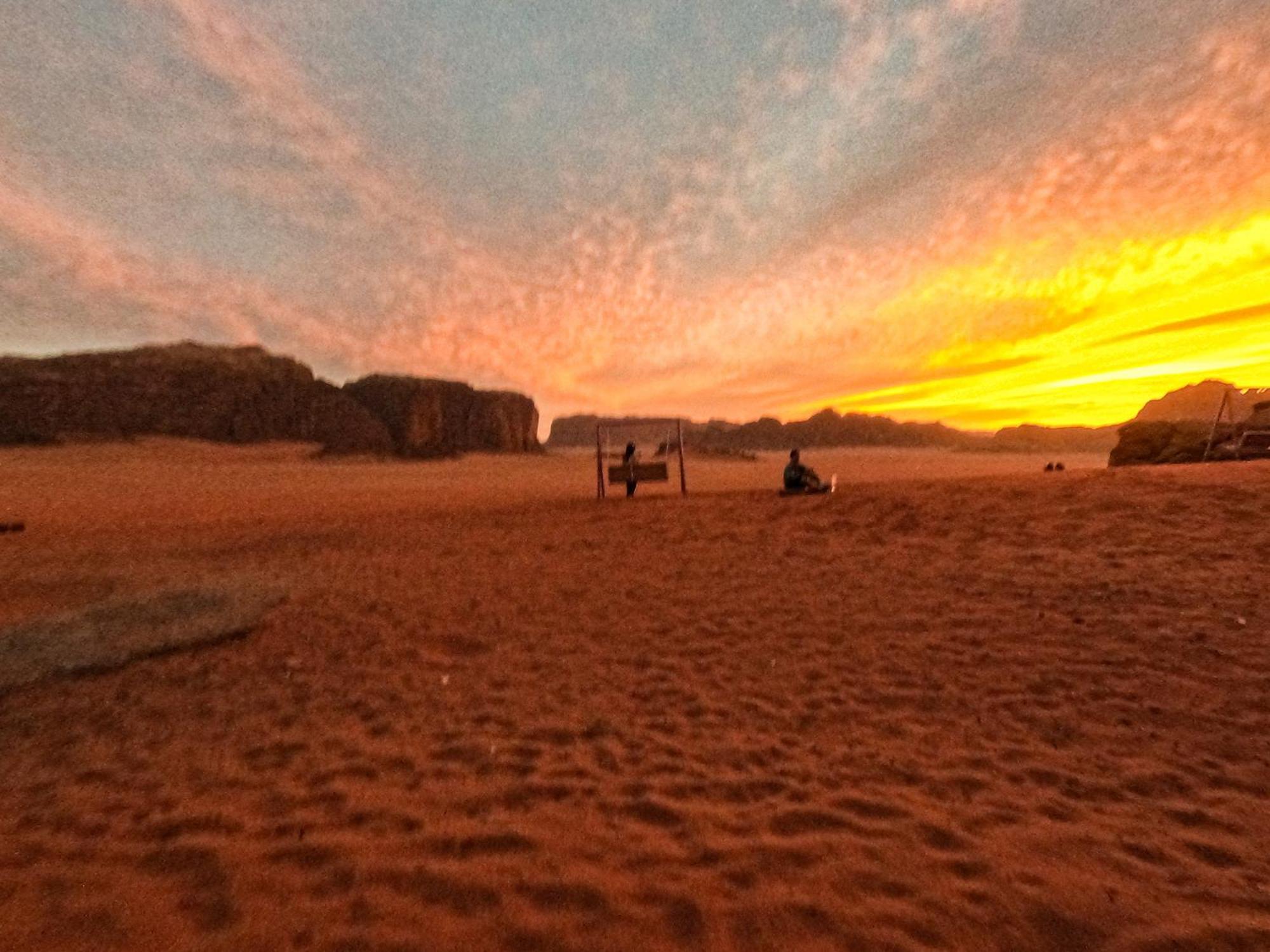Hotel Stargazing camp&Tours Wadi Rum Esterno foto